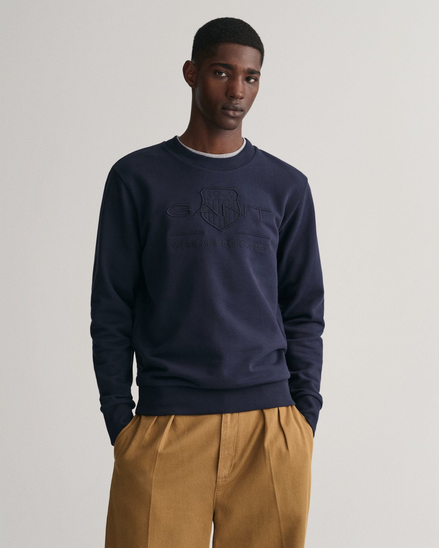 Men's Tonal Shield Crew Neck Sweatshirt - EVENING BLUE