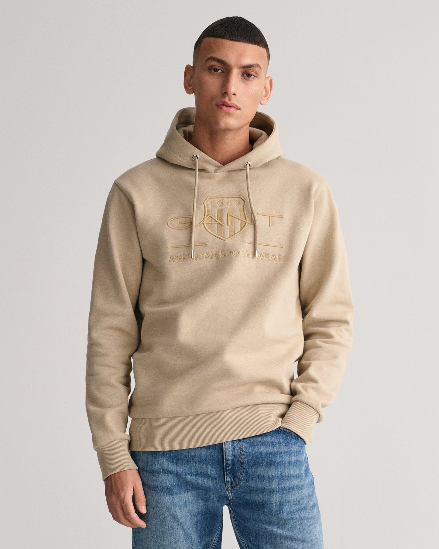 Men's Tonal Shield Hoodie - CONCRETE BEIGE