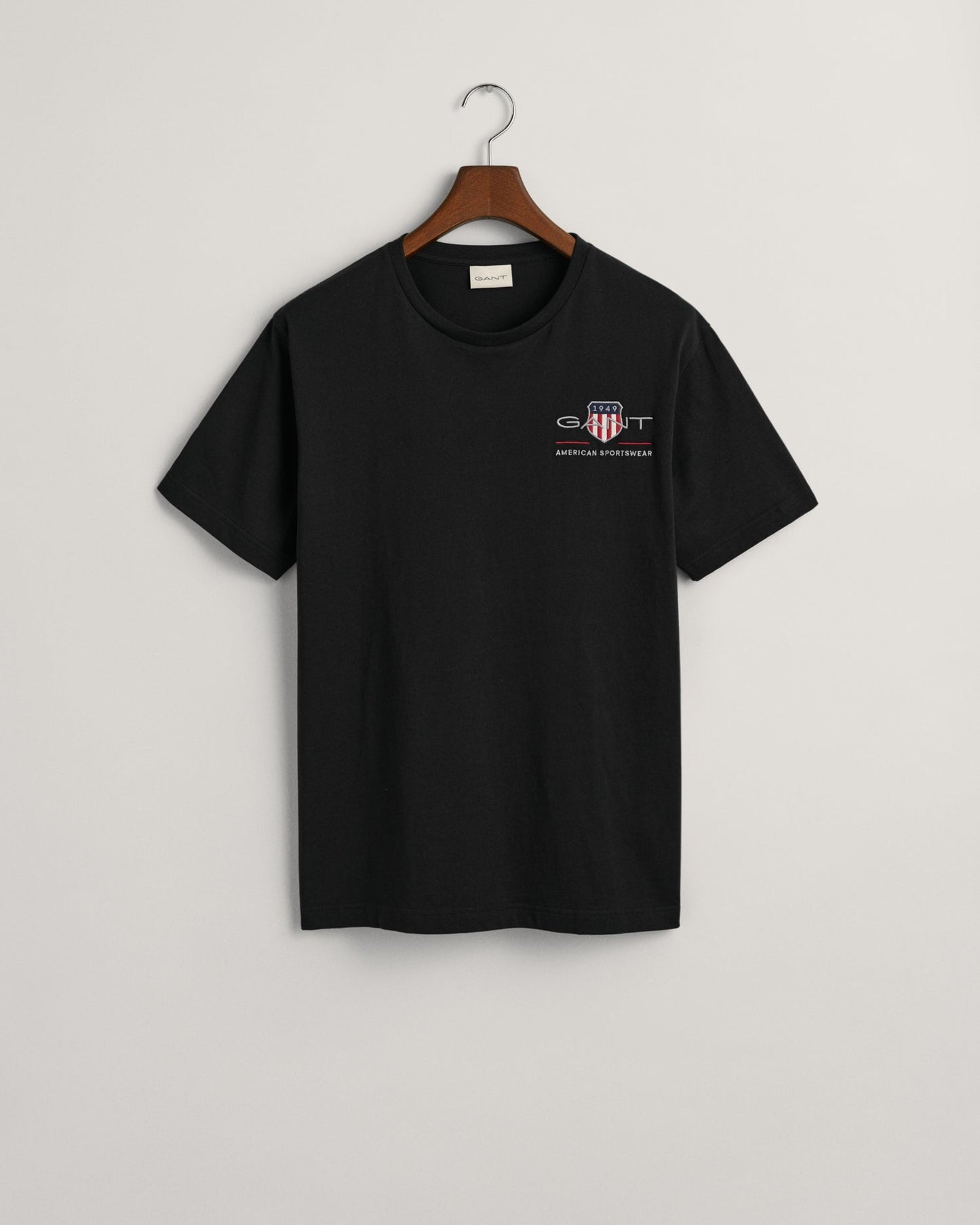 Men's Embroidered Archive Shield T-Shirt - BLACK