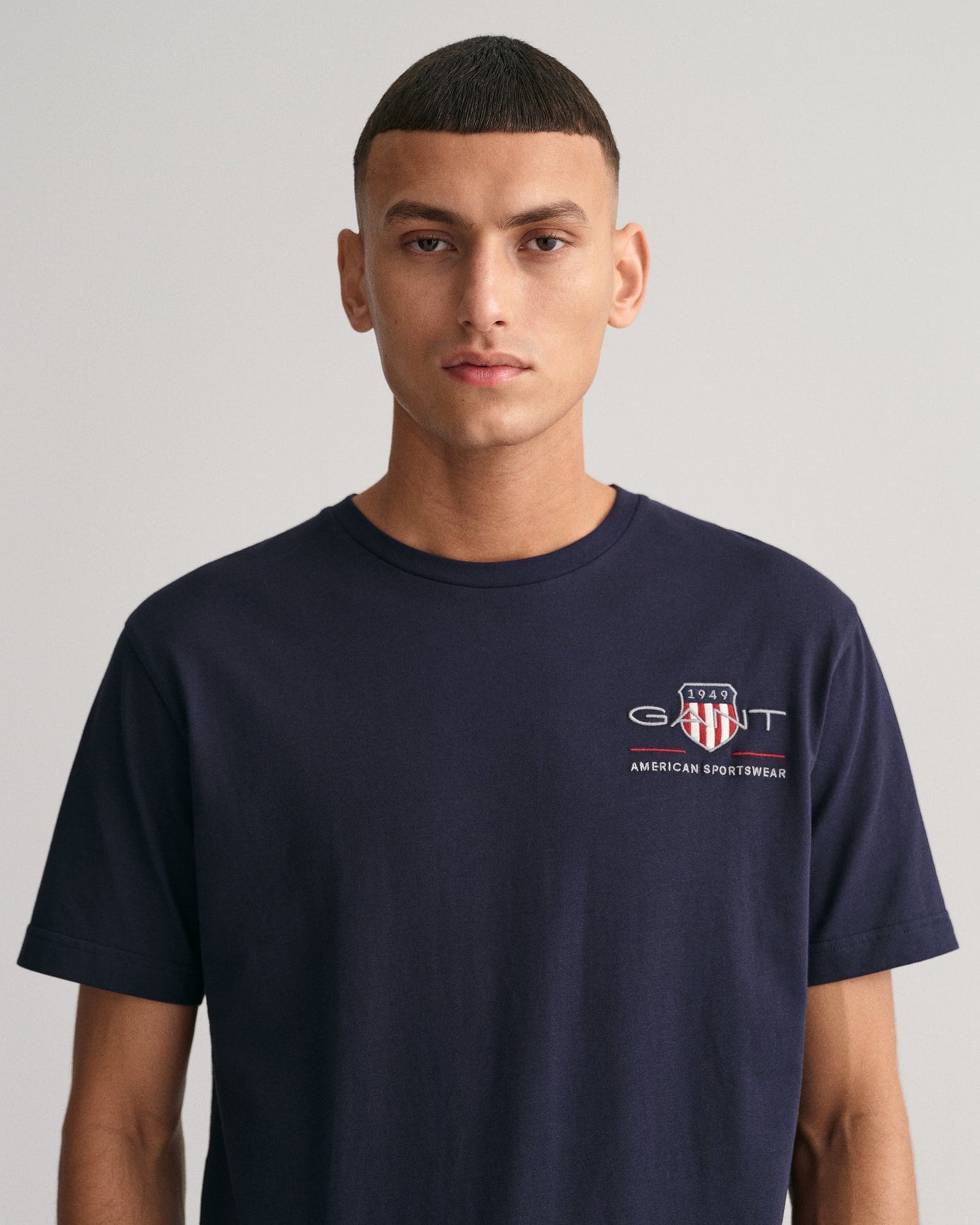 Men's Embroidered Archive Shield T-Shirt - EVENING BLUE