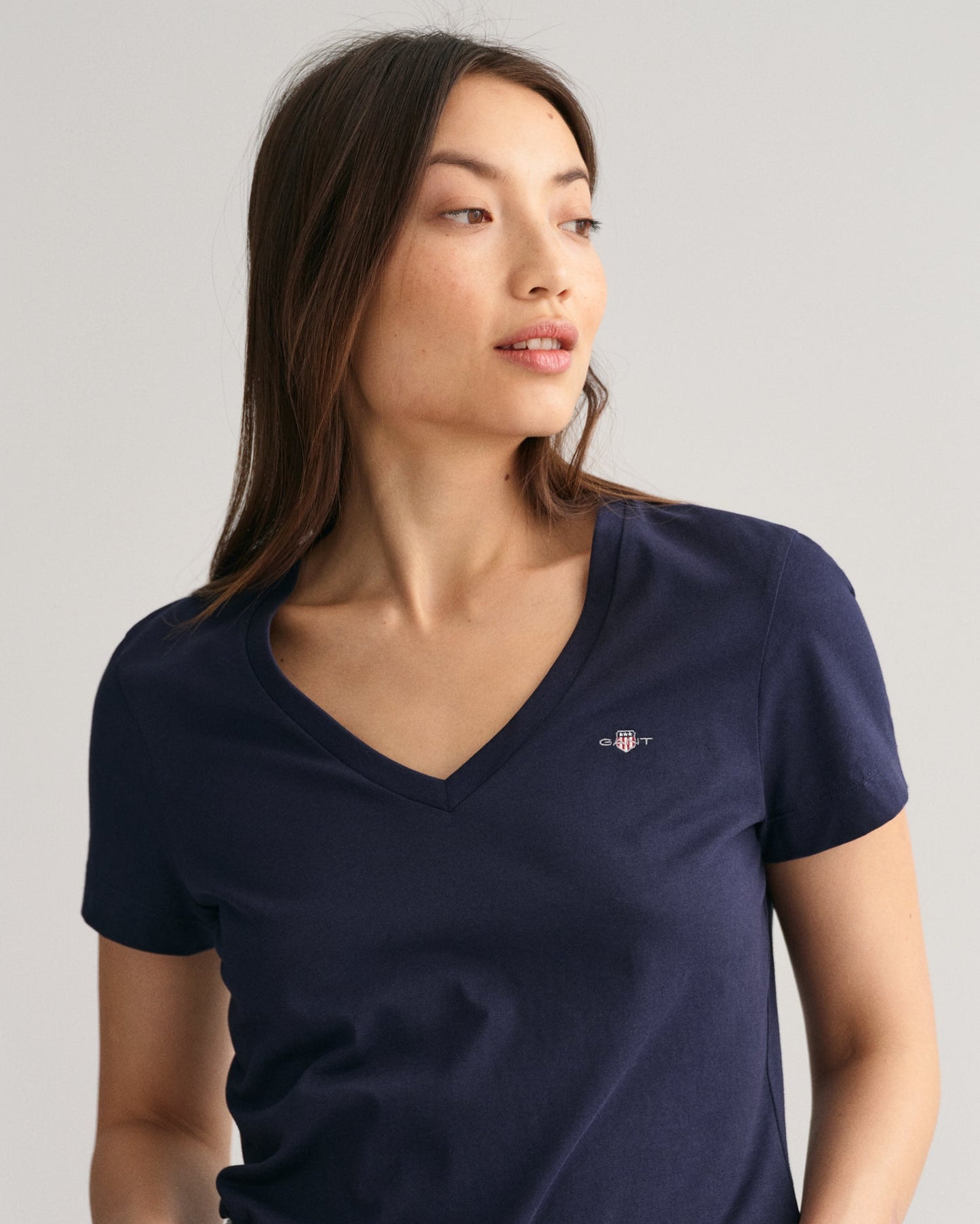 Women's Shield V-Neck T-Shirt - EVENING BLUE