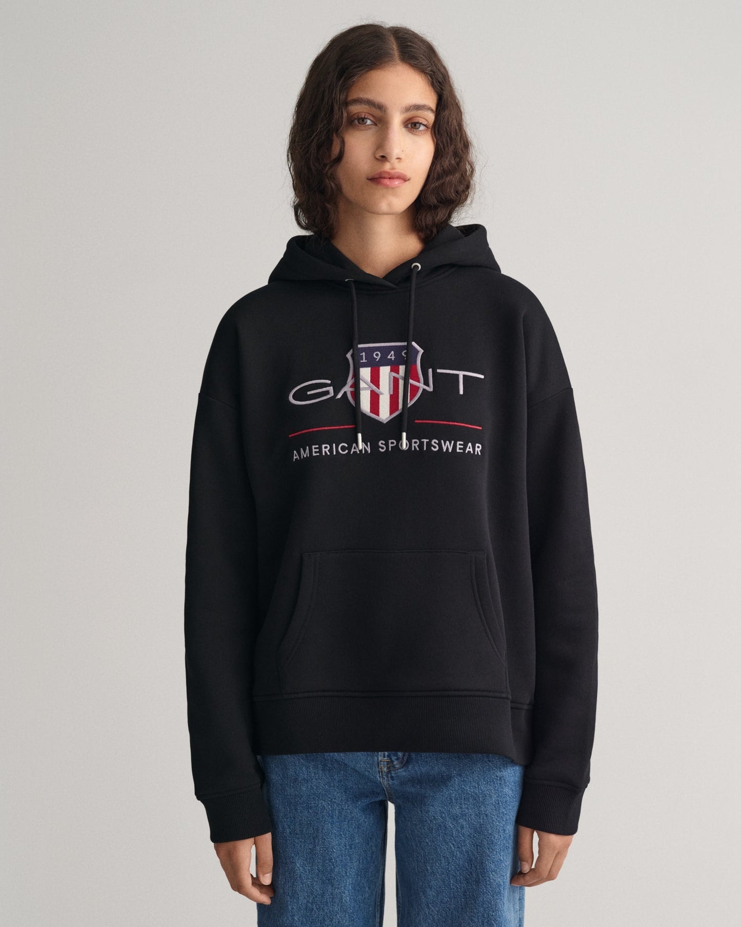 Women's Archive Shield Hoodie - BLACK