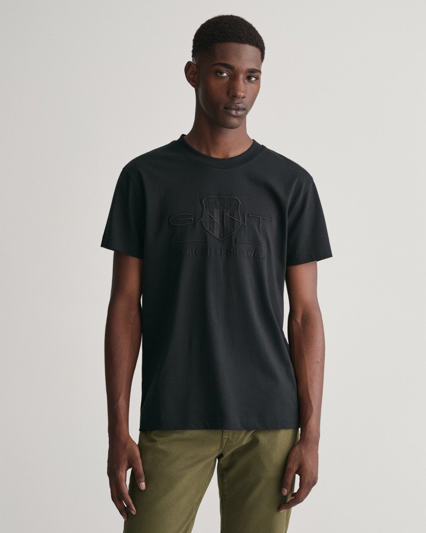 Men's Tonal Shield T-Shirt - BLACK