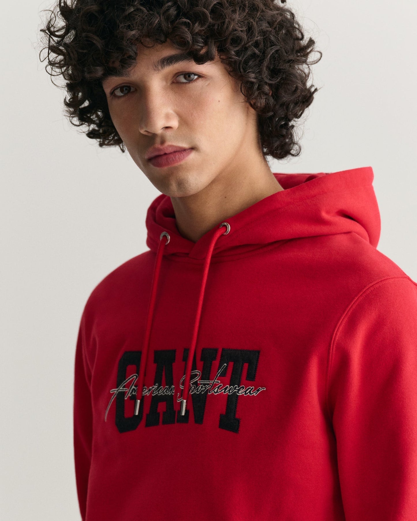 Men's Arch Script Hoodie - RUBY RED