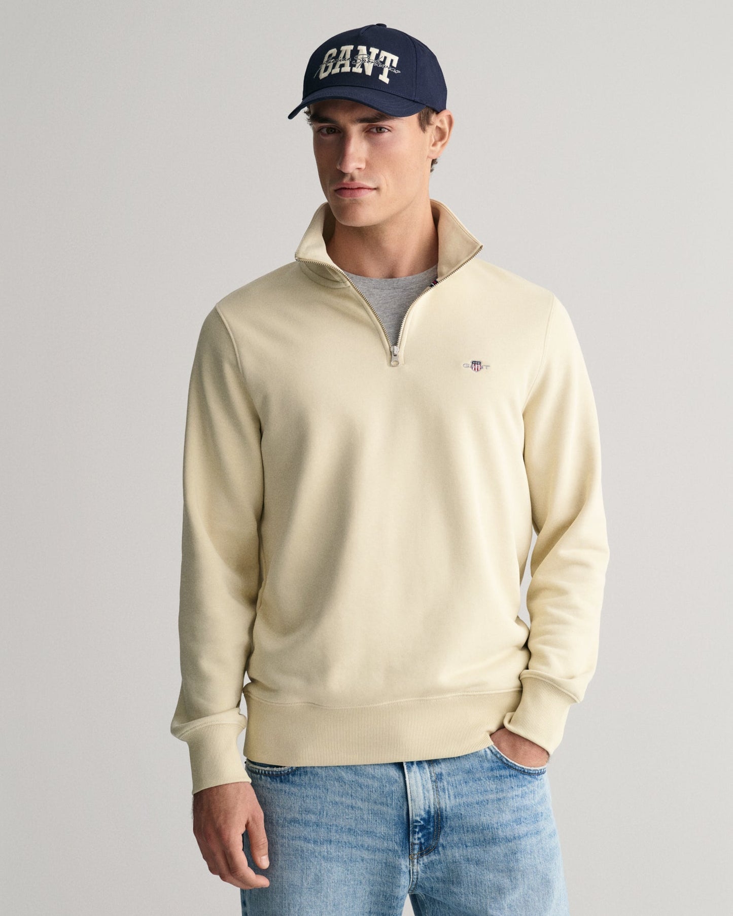 Men's Shield Half-Zip Sweatshirt - SILKY BEIGE