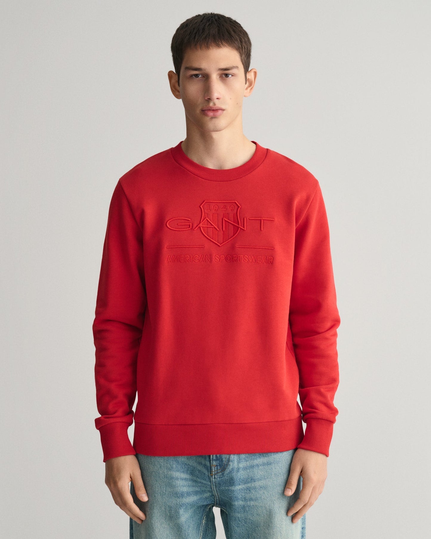 Men's Tonal Shield Crew Neck Sweatshirt - RUBY RED