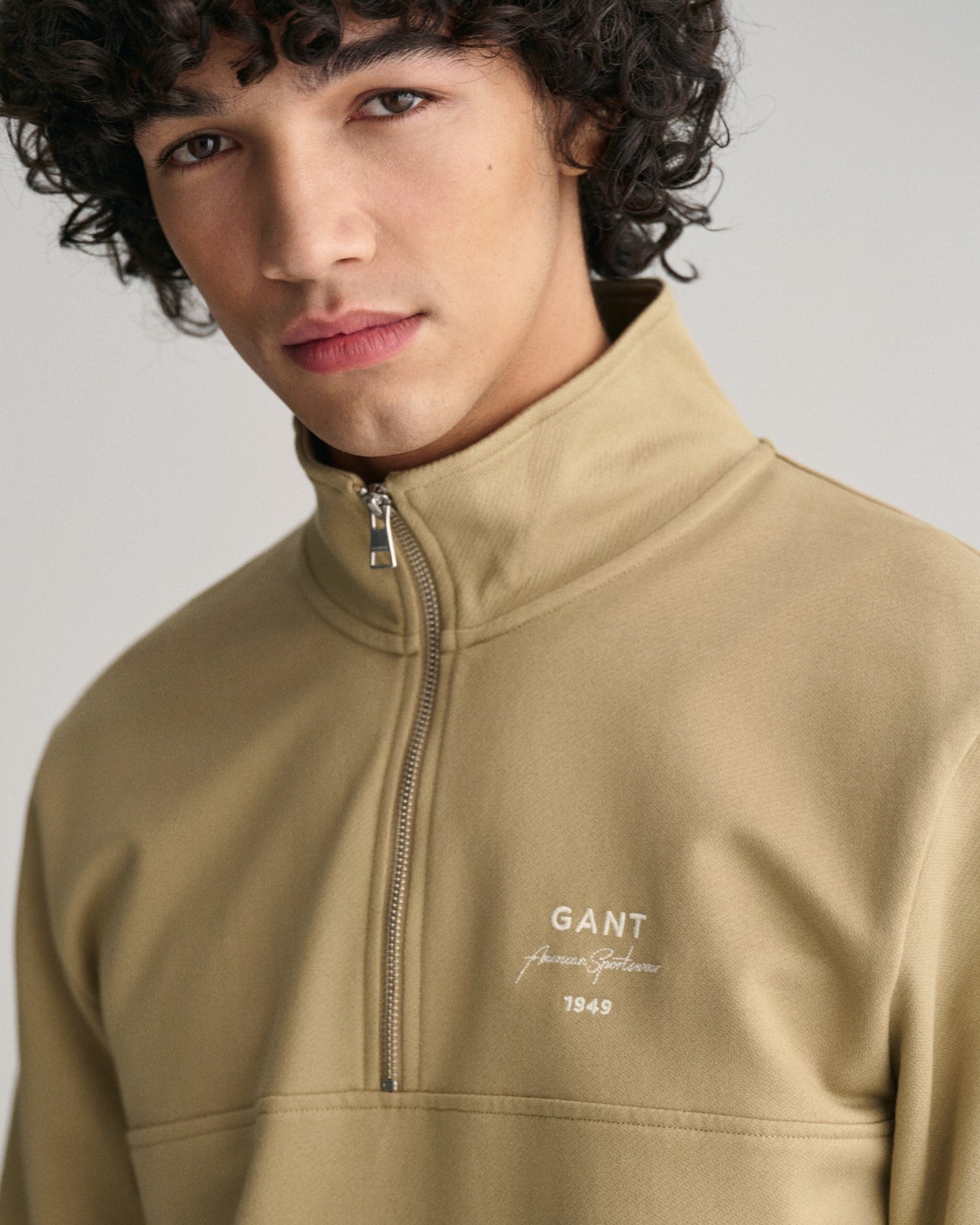 Men's Script Graphic Half-Zip Sweatshirt - DRIED KHAKI