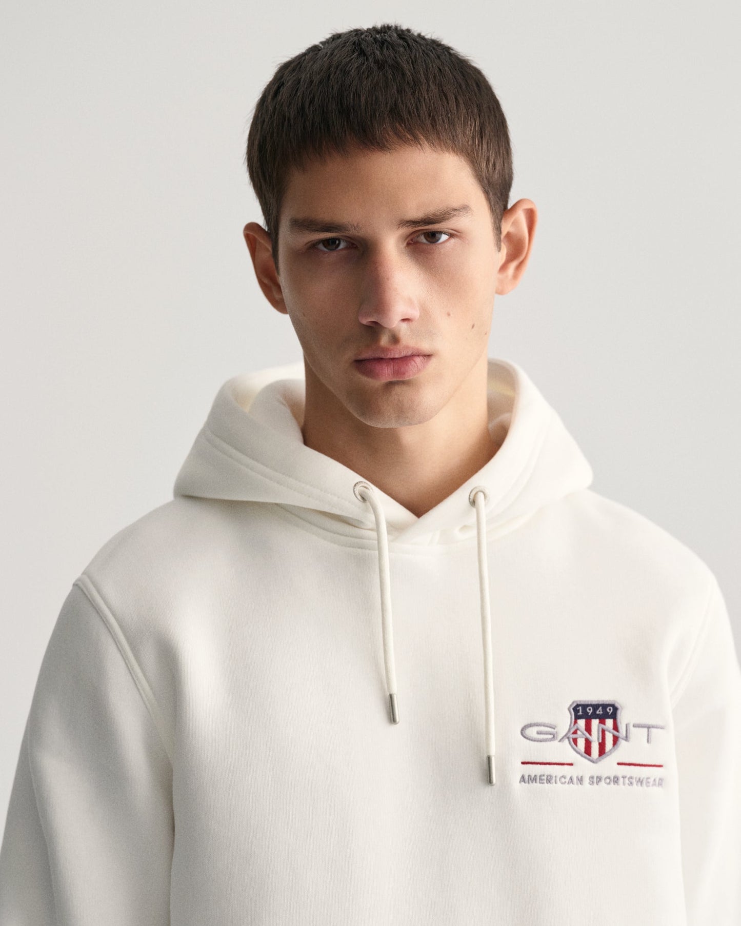 Men's Medium Archive Shield Hoodie - EGGSHELL