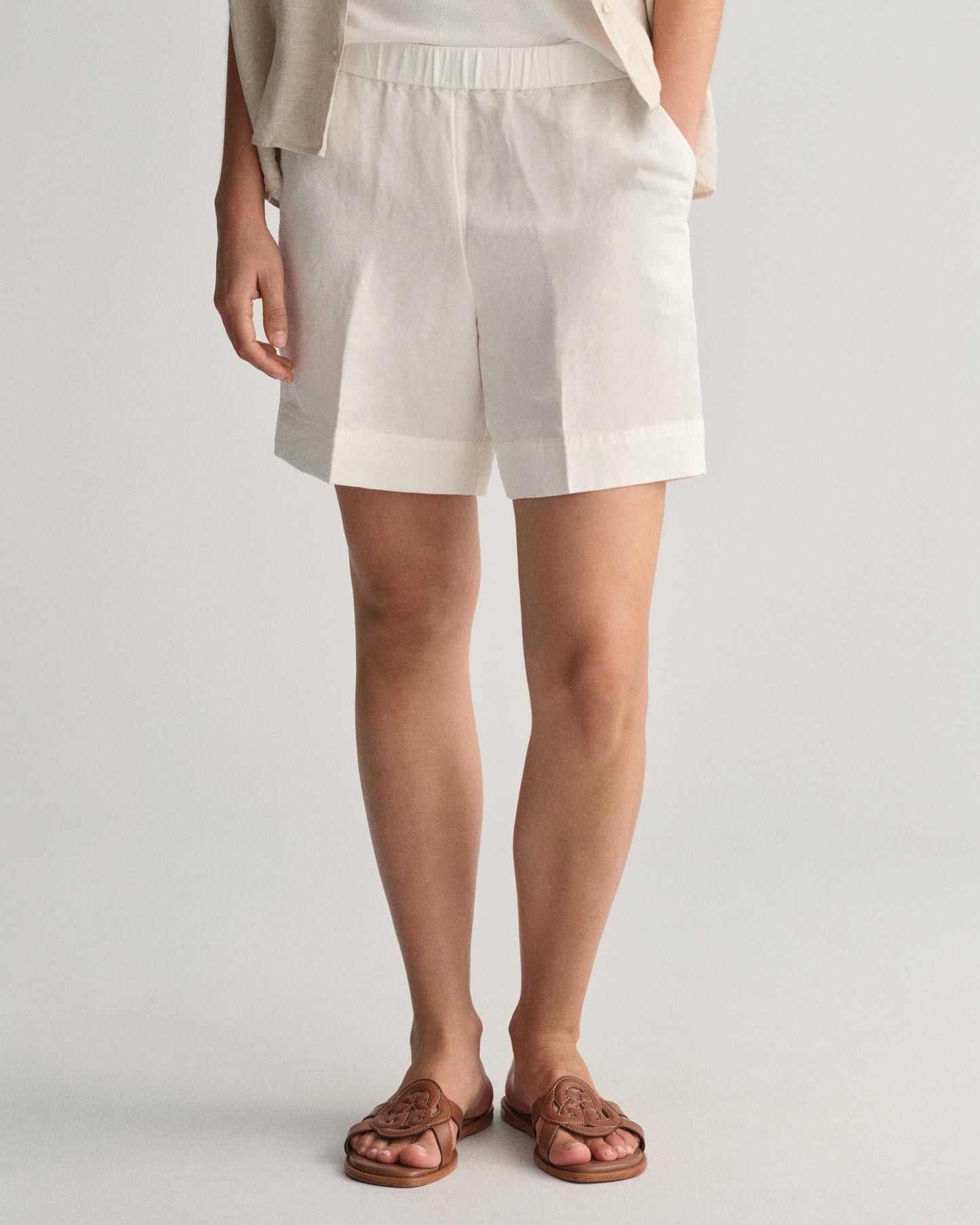 Women's Relaxed Fit Linen Blend Pull-On Shorts - EGGSHELL