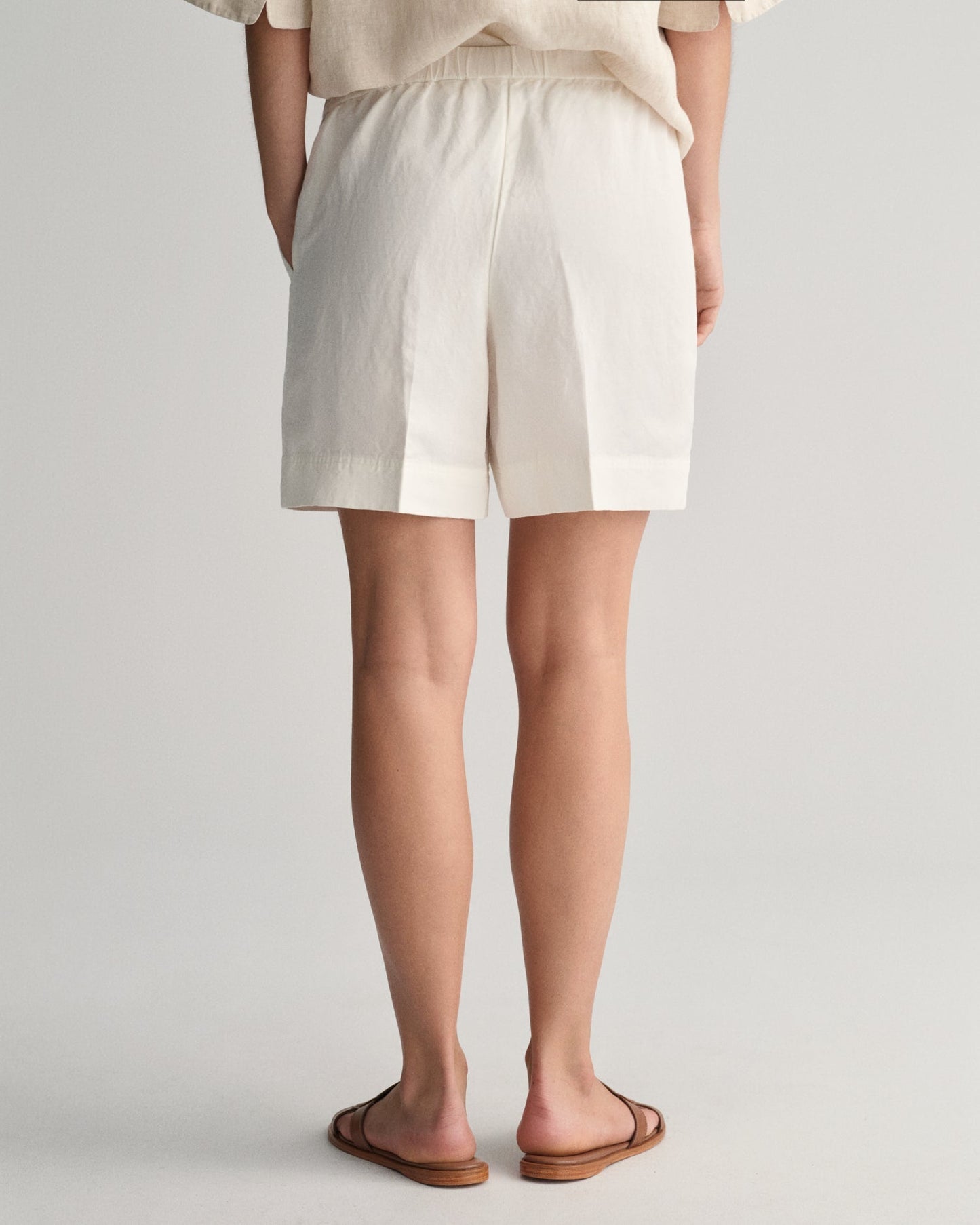 Women's Relaxed Fit Linen Blend Pull-On Shorts - EGGSHELL