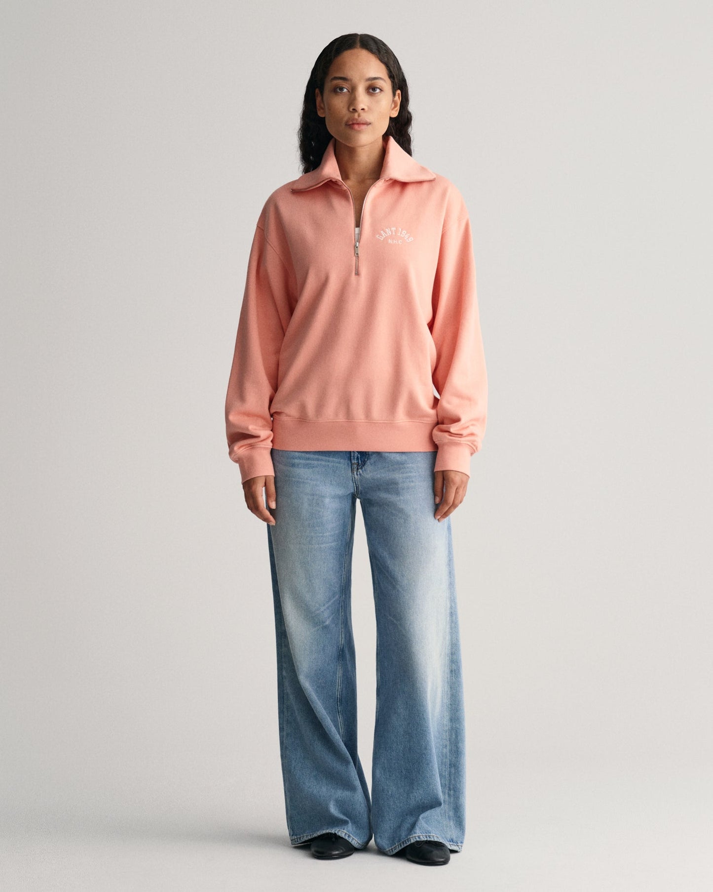 Women's Arch Graphic Half Zip Sweatshirt - PEACHY PINK