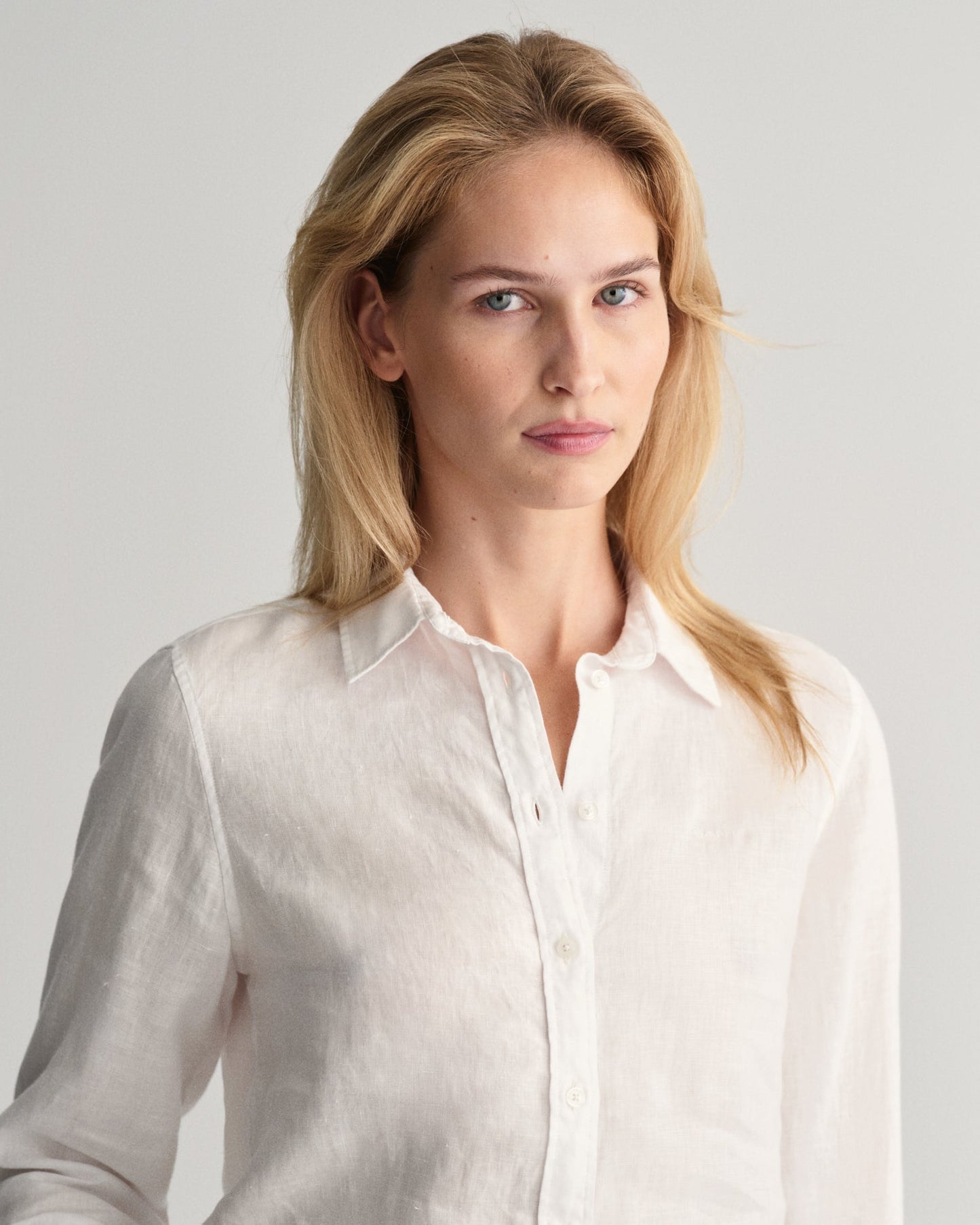 Women's Regular Fit Linen Chambray Shirt - WHITE