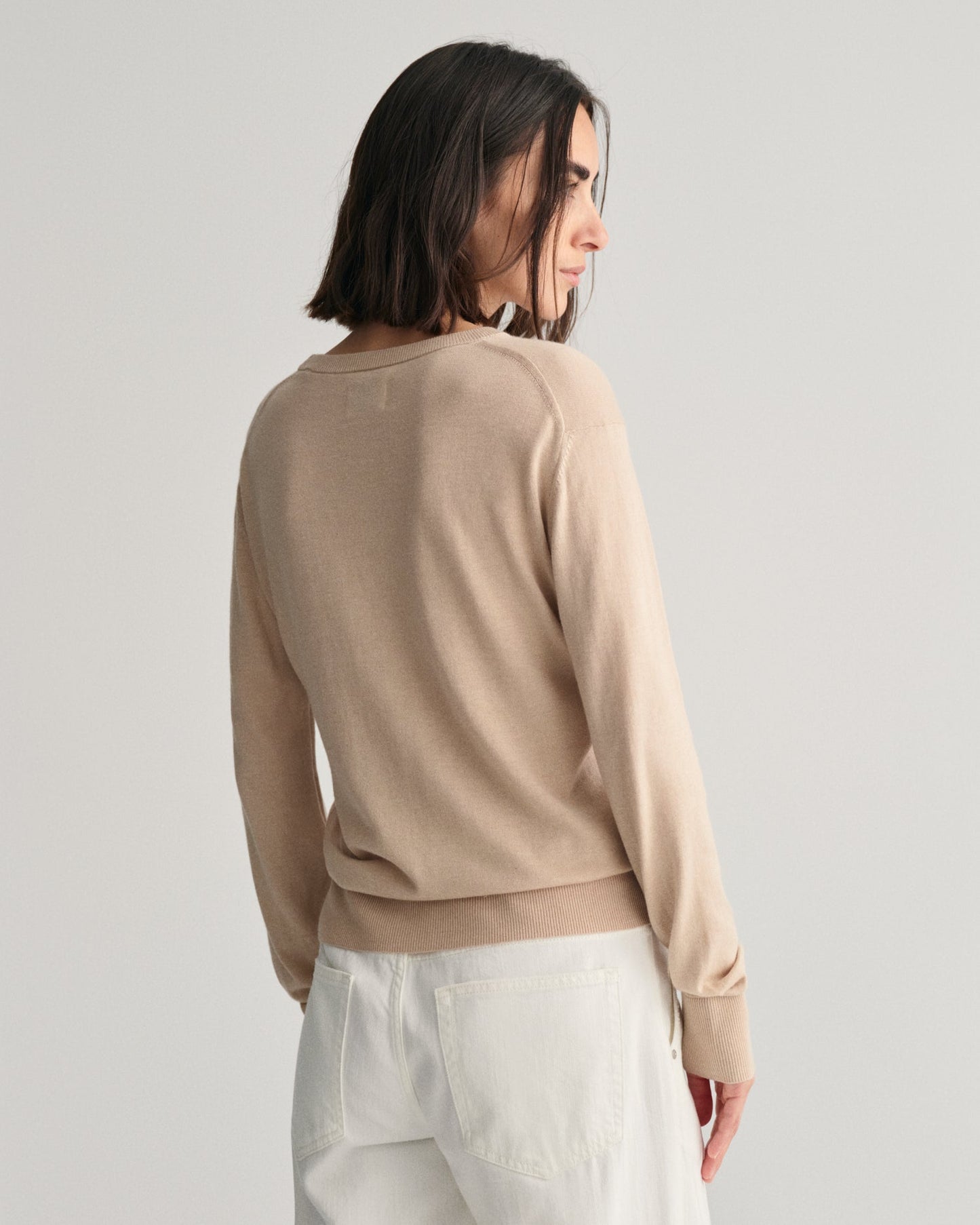 Women's Fine Knit Crew Neck Sweater - DRY SAND