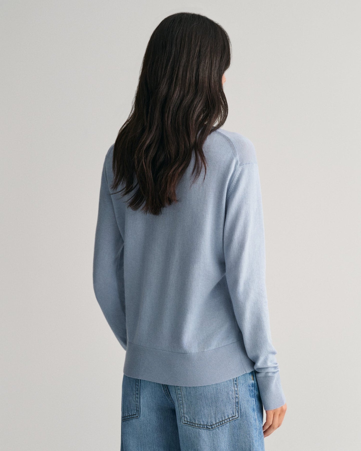 Women's Fine Knit Crew Neck Sweater - DOVE BLUE