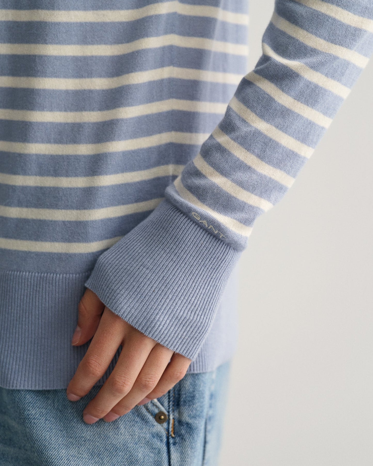 Women's Fine Knit Striped Crew Neck Sweater - DOVE BLUE