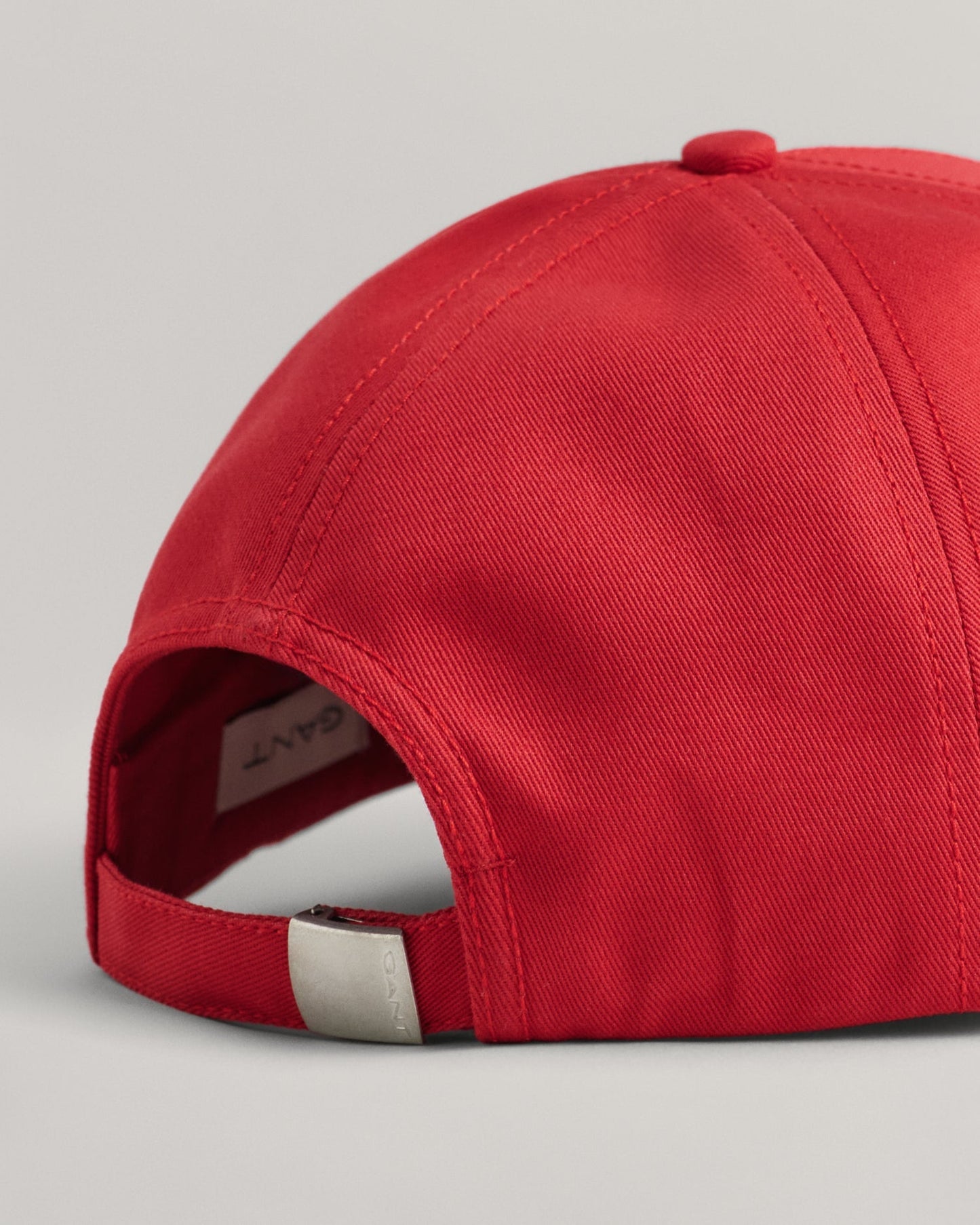 Men's Arch Script Cotton Twill Cap - RUBY RED