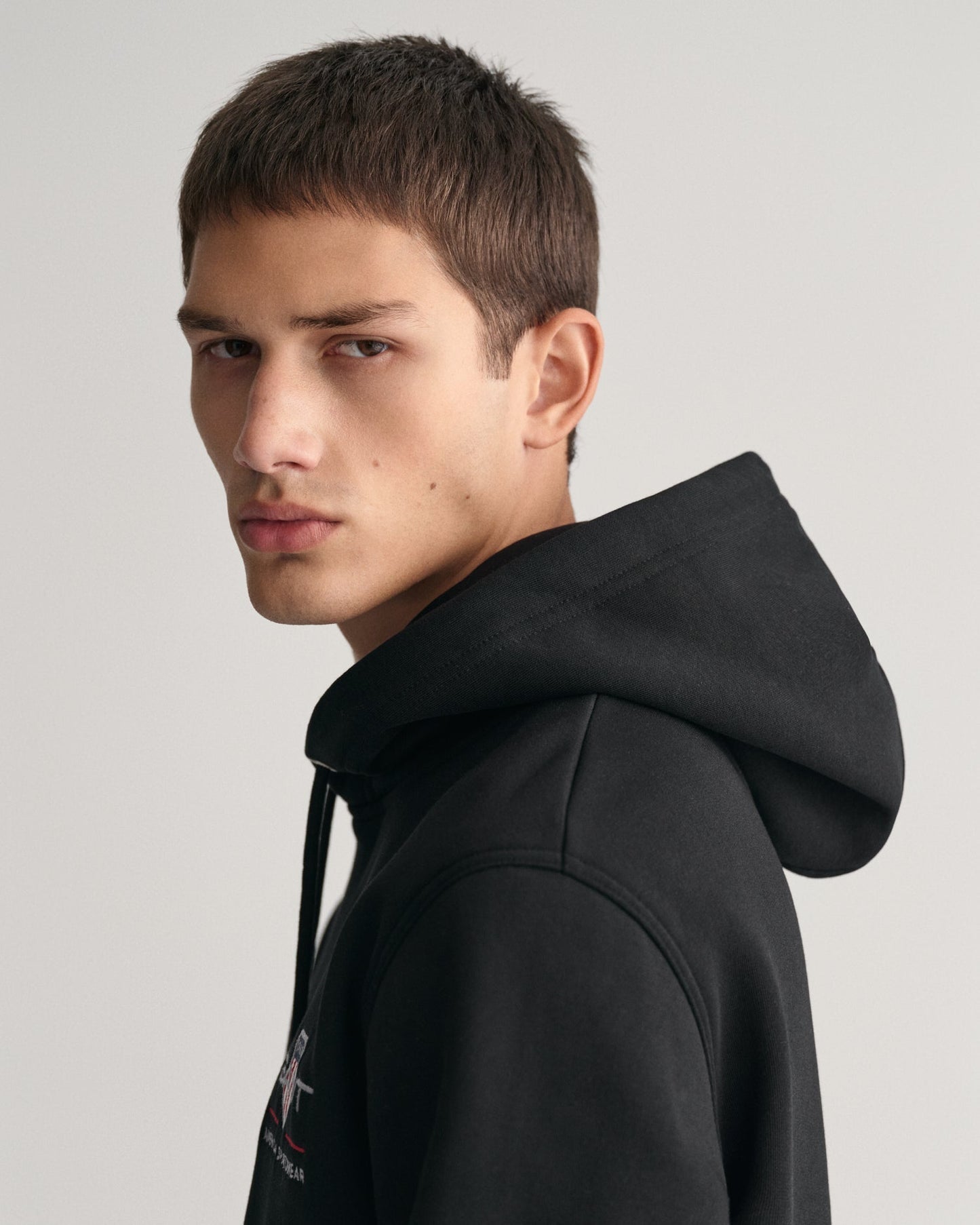 Men's Medium Archive Shield Hoodie - BLACK