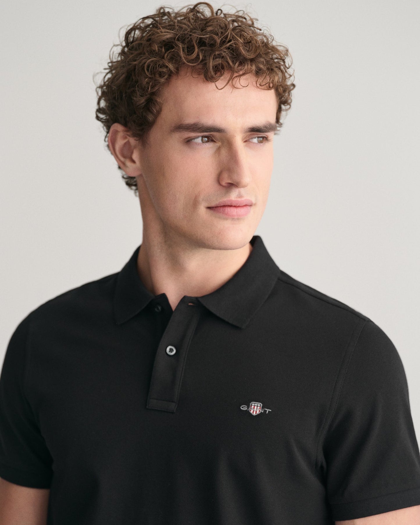 Men's Regular Fit Shield Piqué Polo Shirt - BLACK